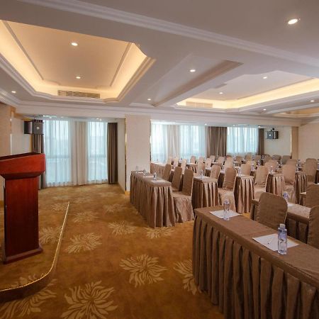 Vienna Hotel Dongguan Shatian Humen Port Екстериор снимка