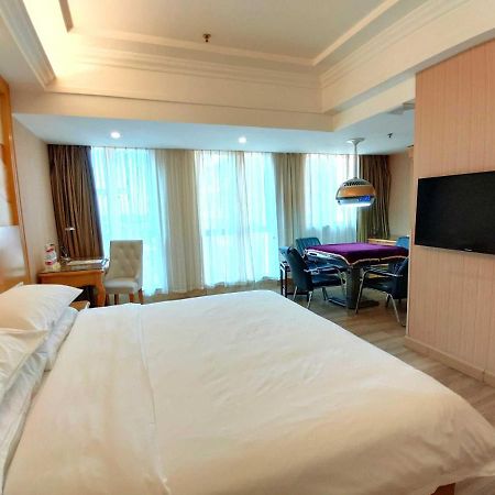 Vienna Hotel Dongguan Shatian Humen Port Екстериор снимка