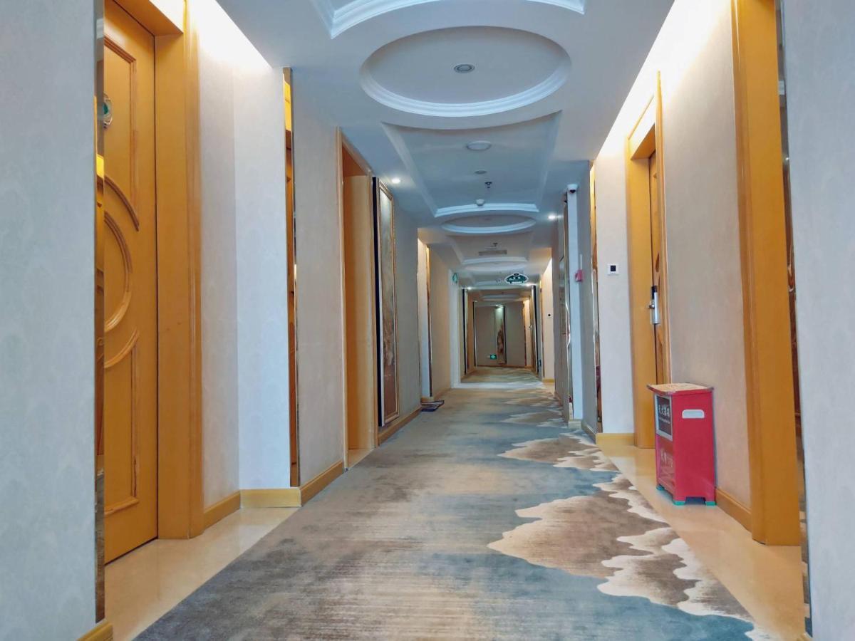 Vienna Hotel Dongguan Shatian Humen Port Екстериор снимка