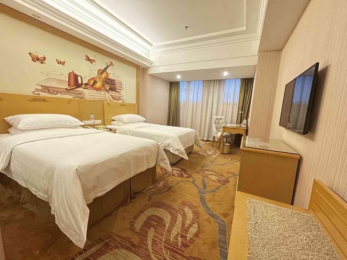 Vienna Hotel Dongguan Shatian Humen Port Екстериор снимка