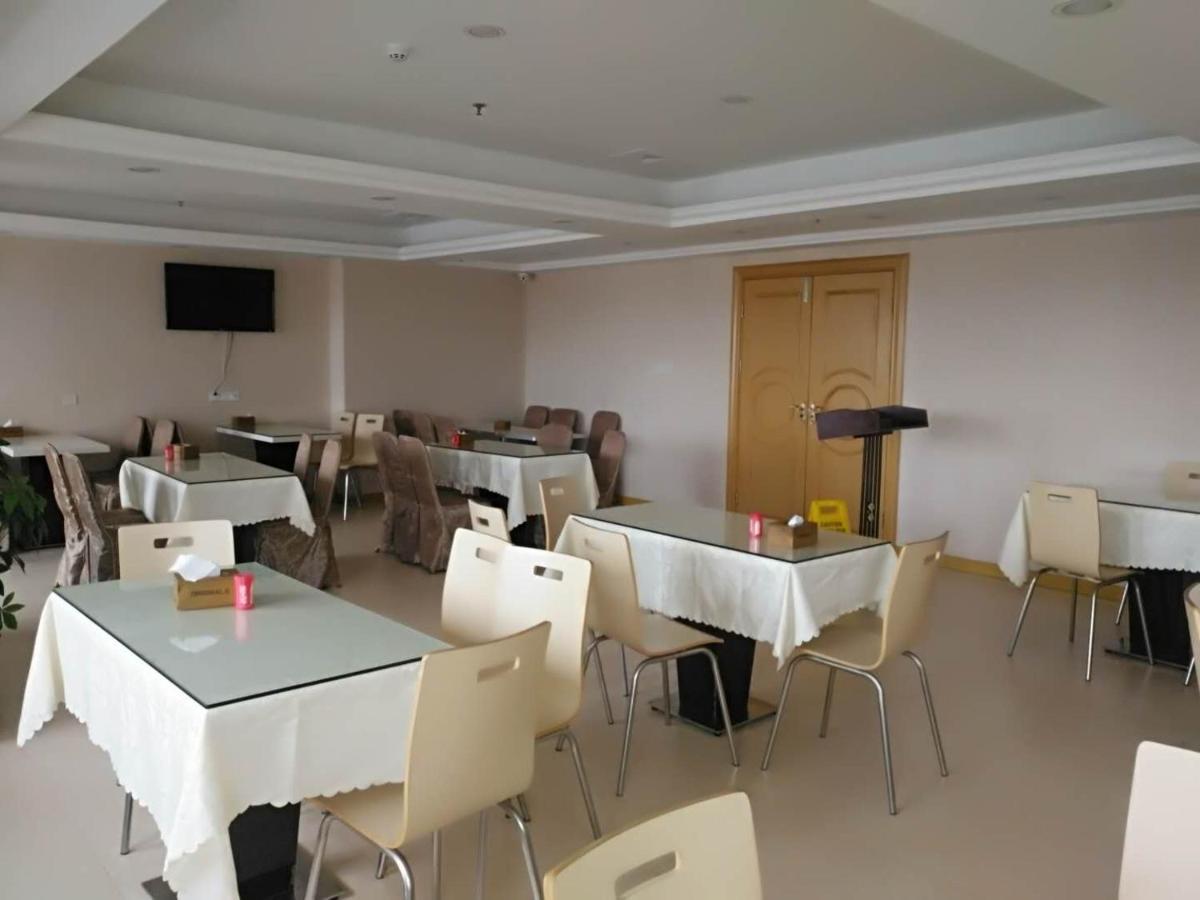 Vienna Hotel Dongguan Shatian Humen Port Екстериор снимка